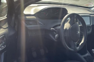 Levier de vitesses PEUGEOT 208 1