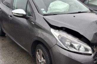 Levier de vitesses PEUGEOT 208 1