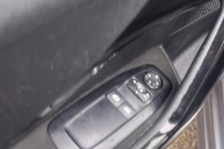 Levier de vitesses PEUGEOT 208 1