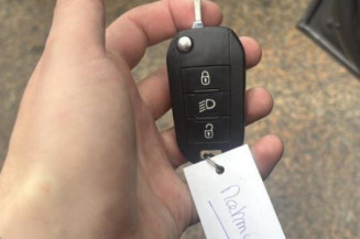 Levier de vitesses PEUGEOT 208 1