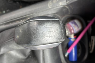 Levier de vitesses PEUGEOT 208 1