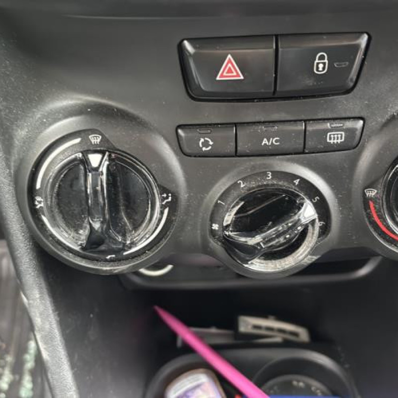 Levier de vitesses PEUGEOT 208 1 Photo n°7