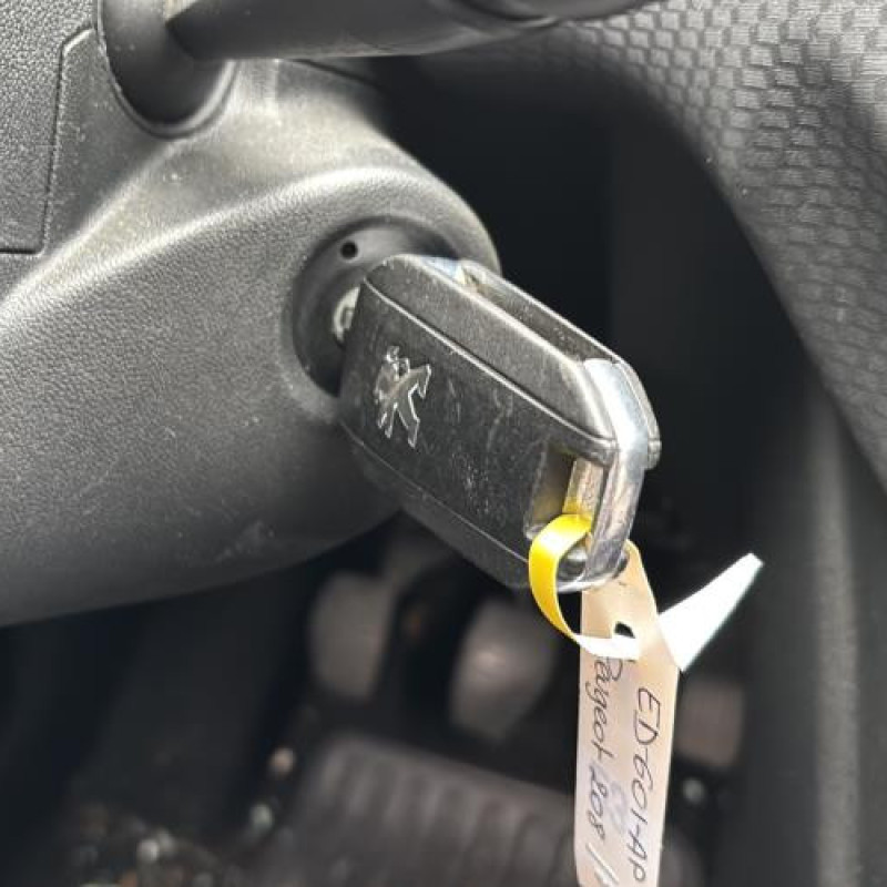 Levier de vitesses PEUGEOT 208 1 Photo n°8