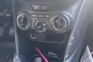 Levier de vitesses PEUGEOT 208 1