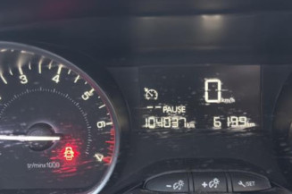 Levier de vitesses PEUGEOT 208 1