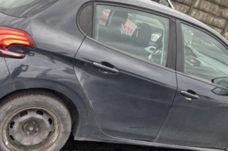 Levier de vitesses PEUGEOT 208 1