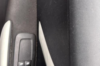 Levier de vitesses PEUGEOT 208 1