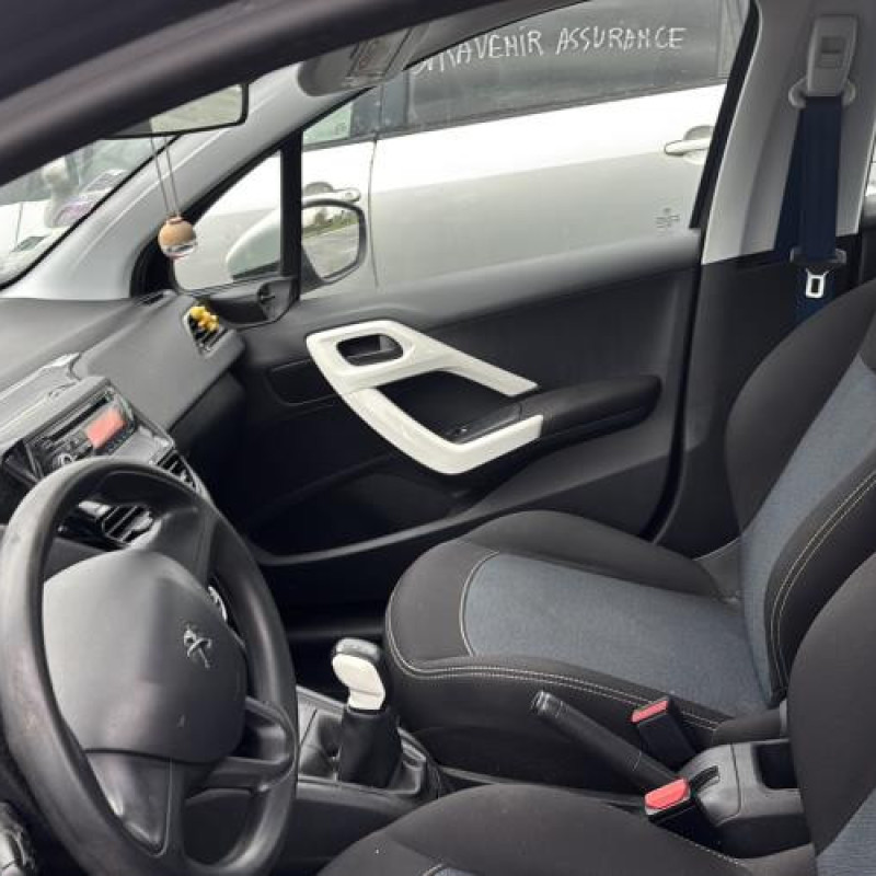 Levier de vitesses PEUGEOT 208 1 Photo n°12
