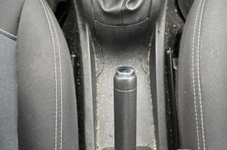 Levier de vitesses PEUGEOT 208 1