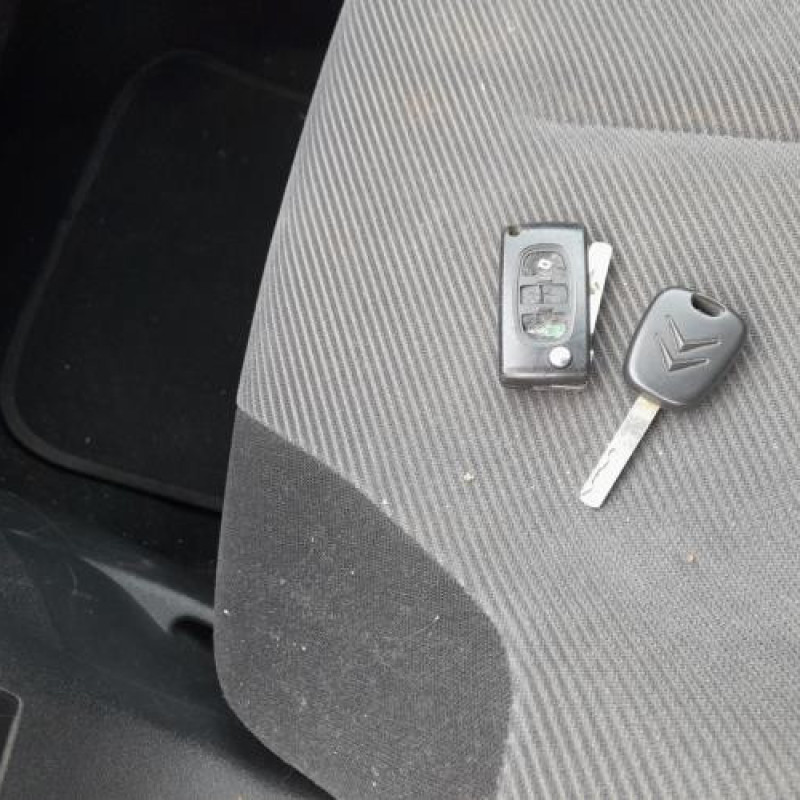 Traverse superieure CITROEN C4 1 Photo n°11