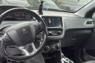 Levier de vitesses PEUGEOT 208 1