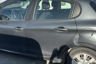 Levier de vitesses PEUGEOT 208 1