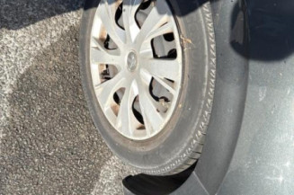 Levier de vitesses PEUGEOT 208 1