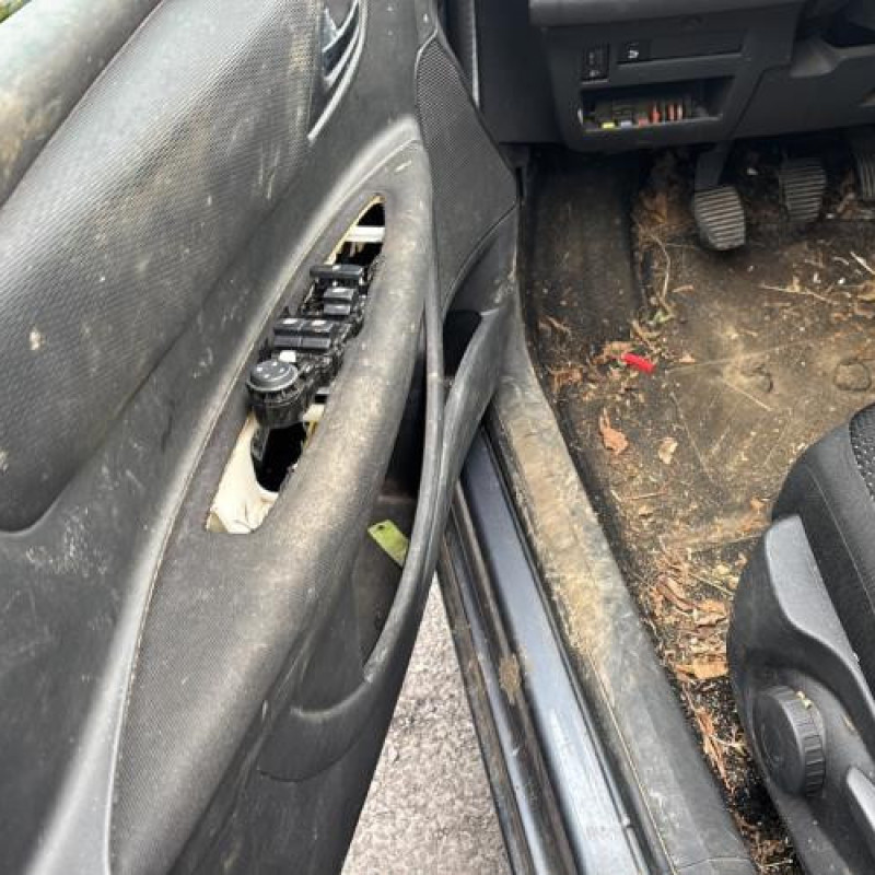 Pompe de direction CITROEN C4 1 Photo n°10