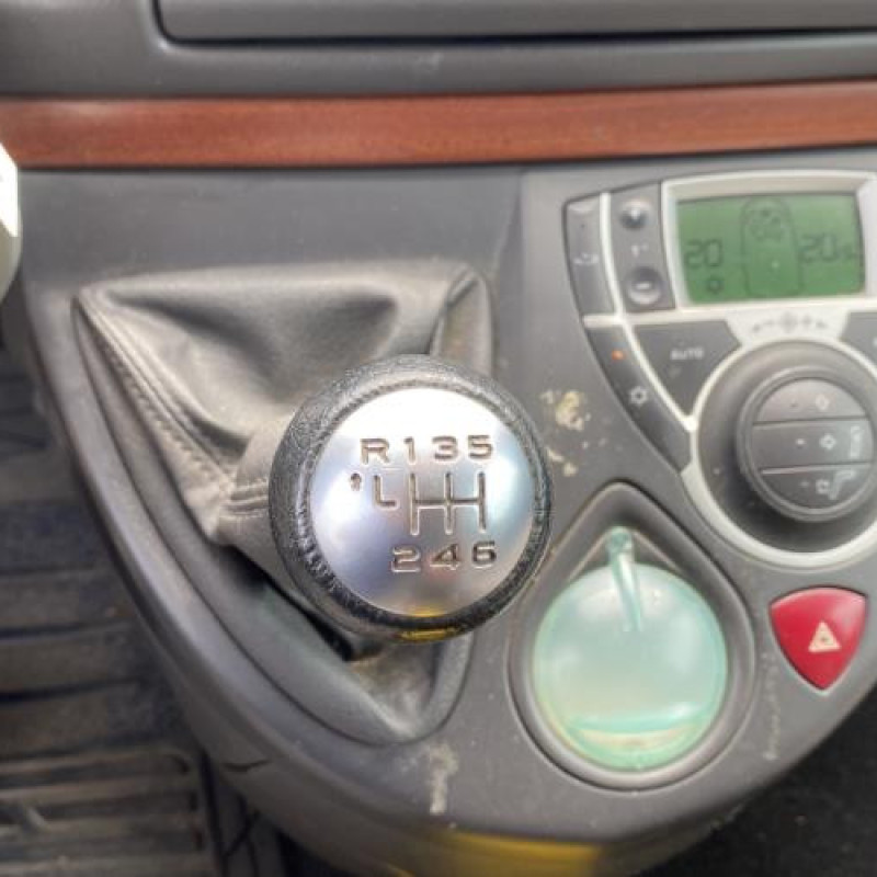 Etrier arriere gauche (freinage) CITROEN C8 Photo n°17