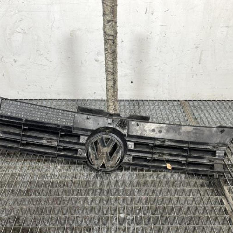 Calandre VOLKSWAGEN GOLF 4 Photo n°4