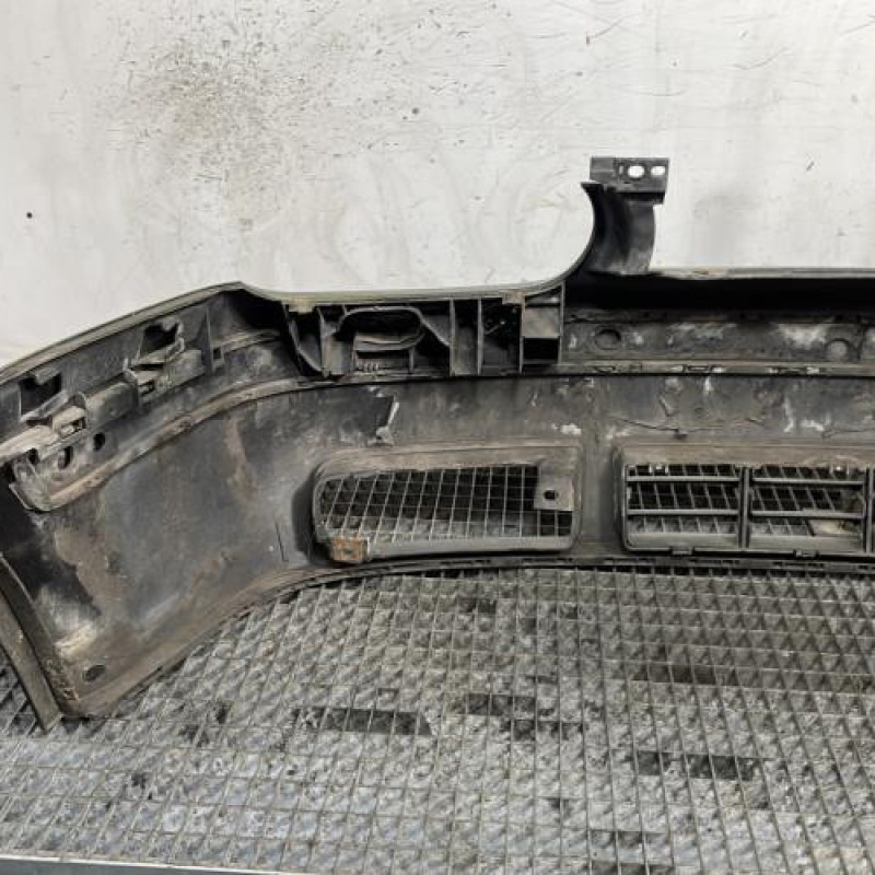 Pare choc avant VOLKSWAGEN GOLF 4 Photo n°6