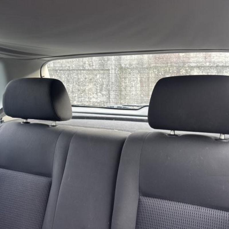 Feu arriere principal droit (feux) VOLKSWAGEN POLO 4 Photo n°18