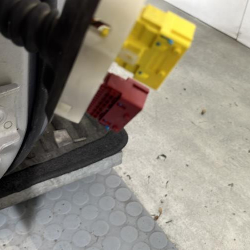 Porte avant droit PEUGEOT 308 2 Photo n°6