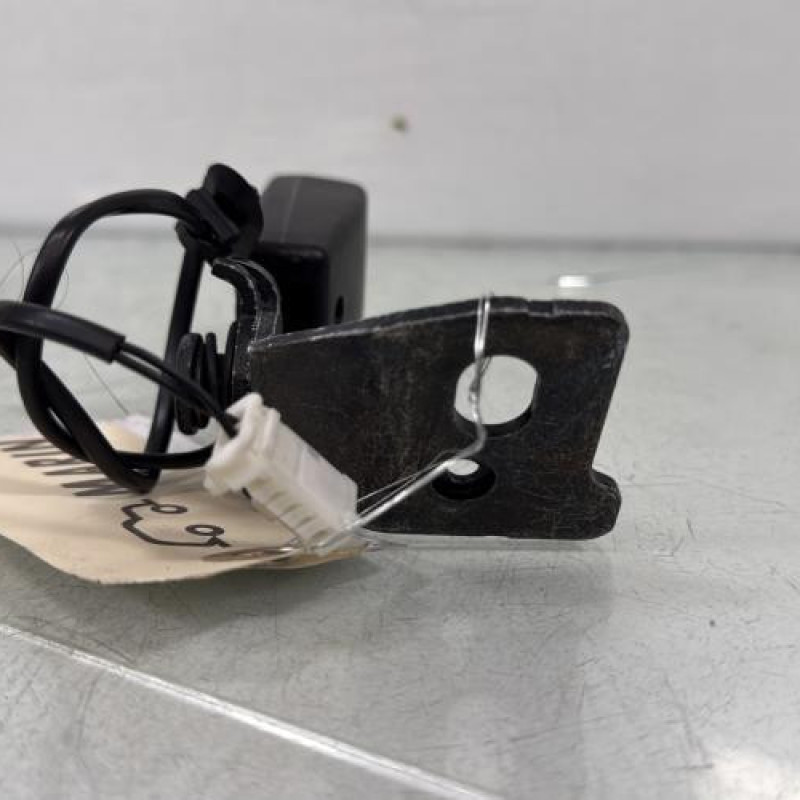 Attache ceinture arriere gauche PEUGEOT 308 2 Photo n°3