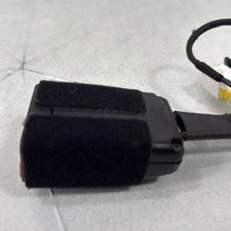 Attache ceinture avant droit PEUGEOT 308 2 Photo n°4