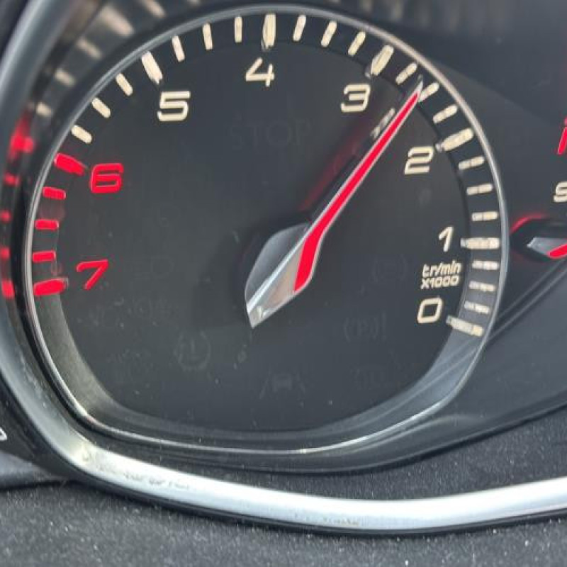 Attache ceinture avant droit PEUGEOT 308 2 Photo n°15