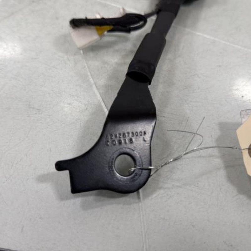 Attache ceinture avant gauche PEUGEOT 308 2 Photo n°5