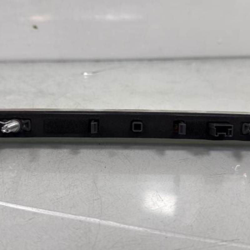 Feu arriere stop central PEUGEOT 308 2 Photo n°2