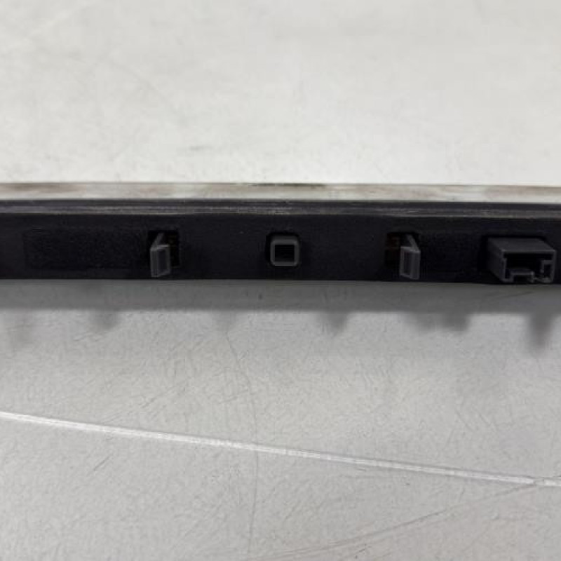 Feu arriere stop central PEUGEOT 308 2 Photo n°3