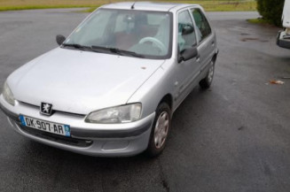 Aile avant droit PEUGEOT 106