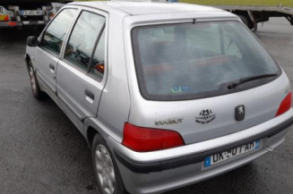 Porte avant droit PEUGEOT 106