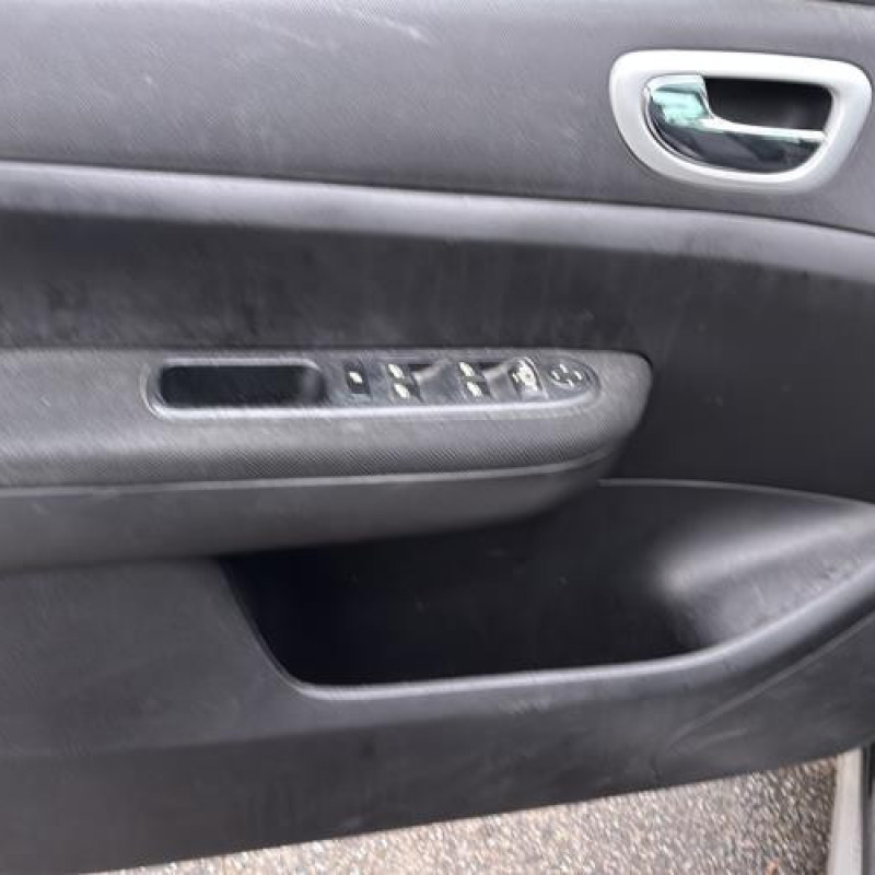 Porte avant droit PEUGEOT 307 Photo n°17