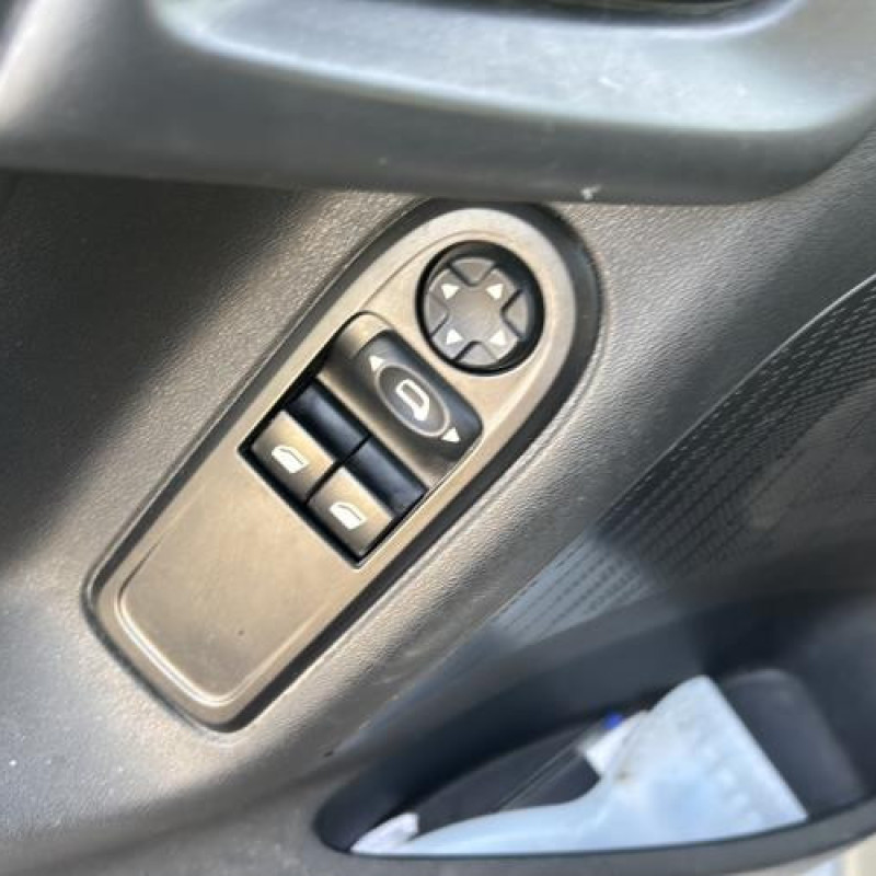 Custode avant gauche (porte) CITROEN C3 2 Photo n°20