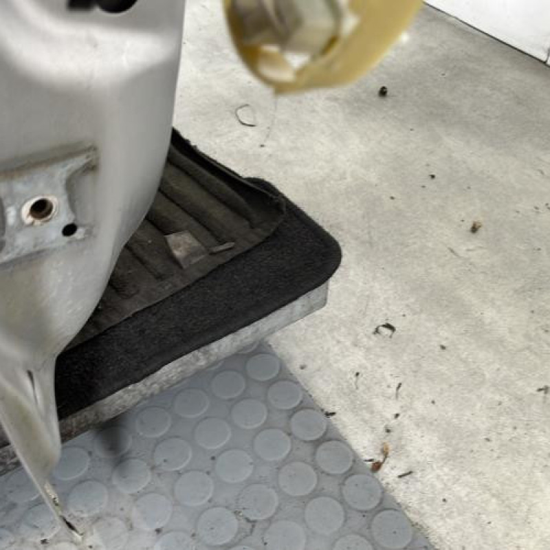 Porte avant droit CITROEN C3 2 Photo n°5