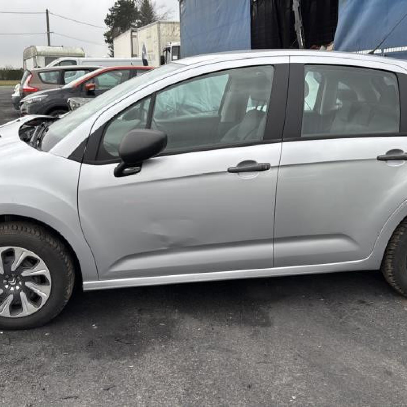 Porte avant droit CITROEN C3 2 Photo n°10