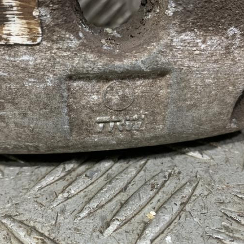 Etrier arriere droit (freinage) PEUGEOT 3008 1 Photo n°2