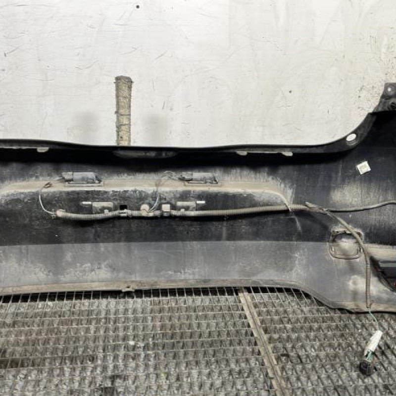 Pare choc arriere RENAULT CLIO 3 Photo n°6