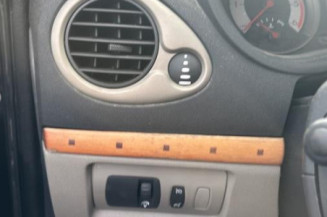 Aile avant gauche RENAULT CLIO 3