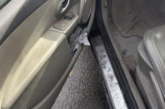 Porte avant droit RENAULT CLIO 3