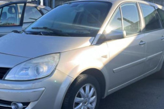 Pare choc avant RENAULT GRAND SCENIC 2