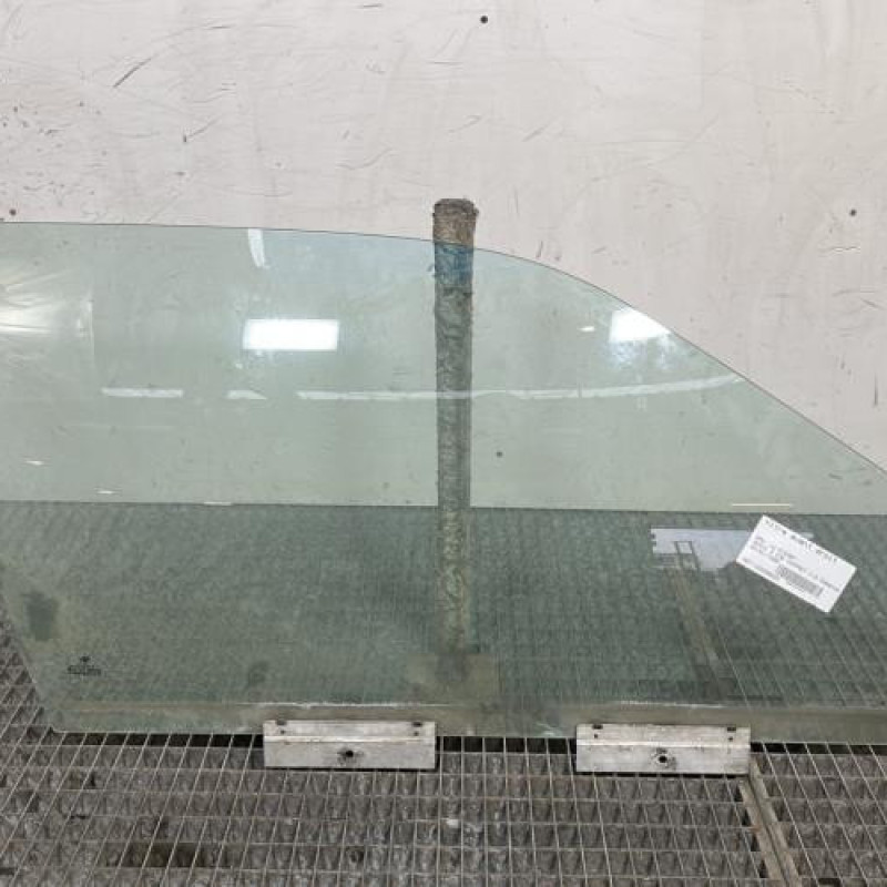 Vitre avant droit BMW SERIE 3 E36 Photo n°1