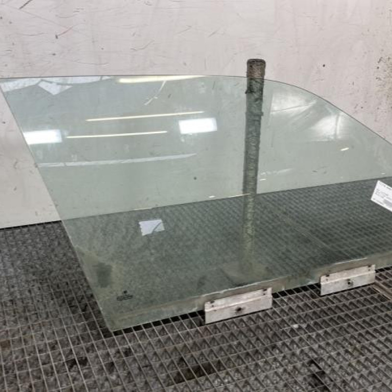 Vitre avant droit BMW SERIE 3 E36 Photo n°3