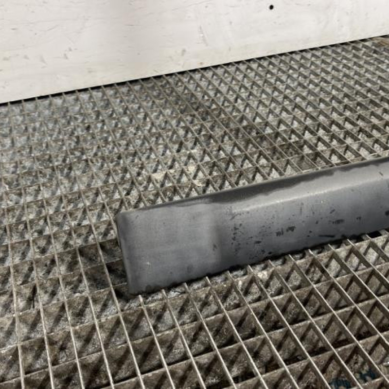 Baguette de porte arriere gauche  RENAULT CLIO 2 Photo n°2