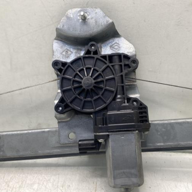 Leve vitre electrique avant droit RENAULT CLIO 4 Photo n°3