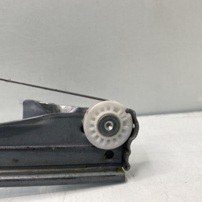 Leve vitre electrique avant droit RENAULT CLIO 4 Photo n°6