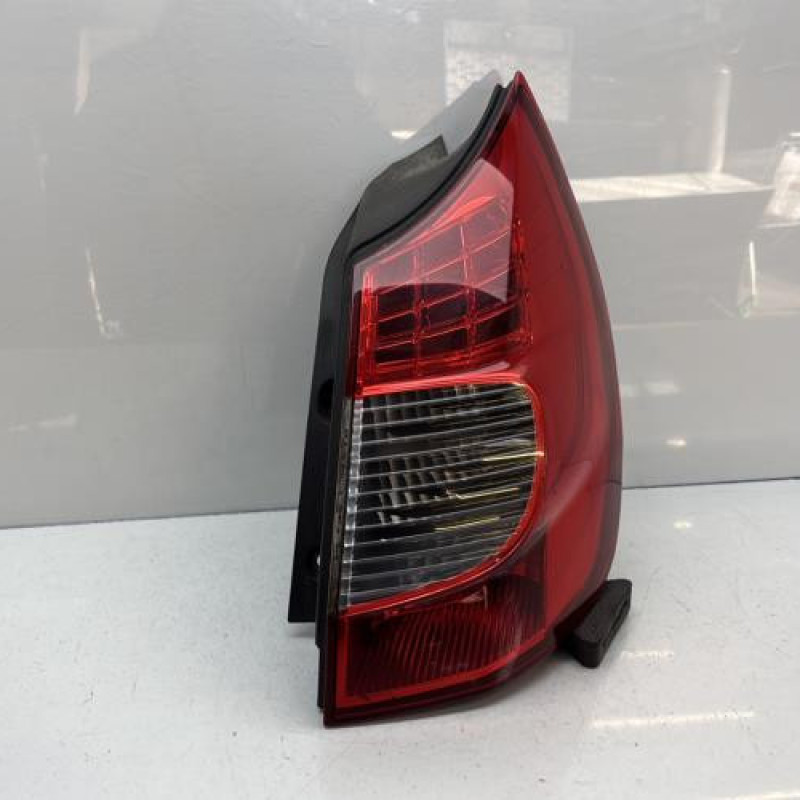 Feu arriere principal droit (feux) RENAULT SCENIC 2 Photo n°1