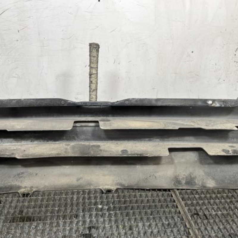 Pare choc arriere RENAULT TWINGO 1 Photo n°5