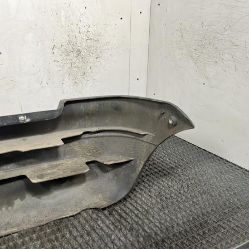 Pare choc arriere RENAULT TWINGO 1 Photo n°4