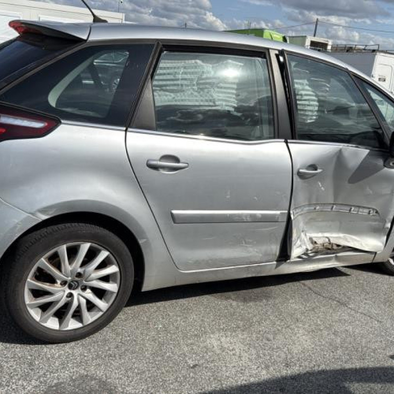 Pare choc arriere CITROEN C4 PICASSO 1 Photo n°14