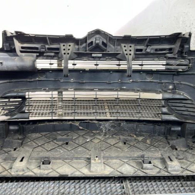 Pare choc avant CITROEN C4 GRAND PICASSO 1 Photo n°6